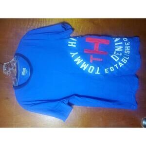 *SOLD* Men’s Blue Tommy Hilfiger Denim Short Sleeve Top Size Medium